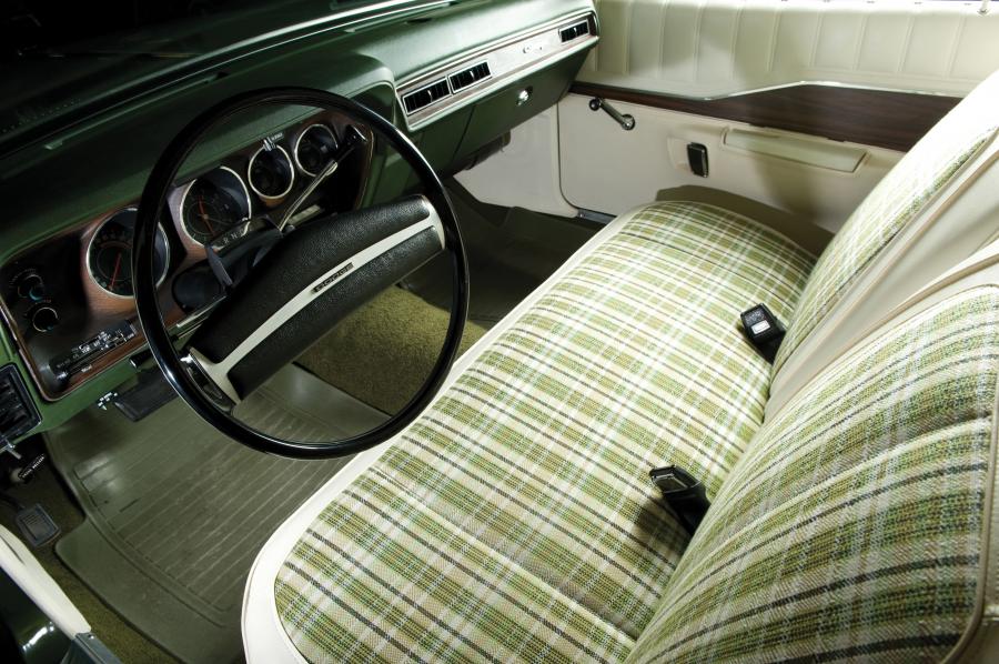  Dodge Charger Hardtop 1972 года  (фото 16 из 18)